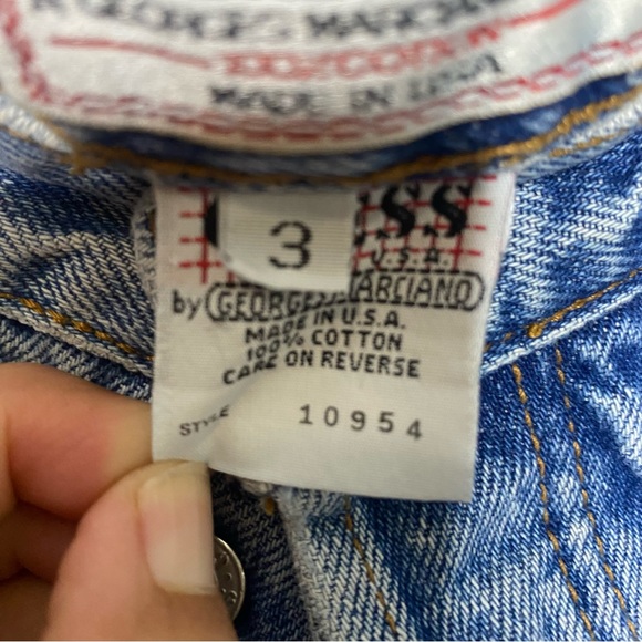 Vintage Guess Mom Denim Shorts Button Fly size-3 - Picture 6 of 6